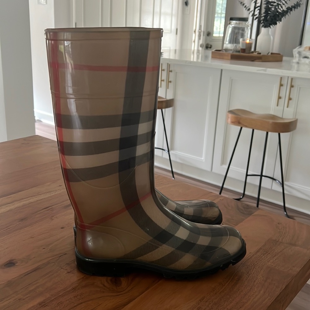 Burberry Rainboots
